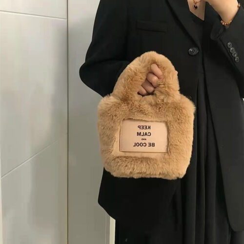 Welfare products autumn and winter new furry letter handbag girl cute plush bucket hand carry fur bag - Image 3