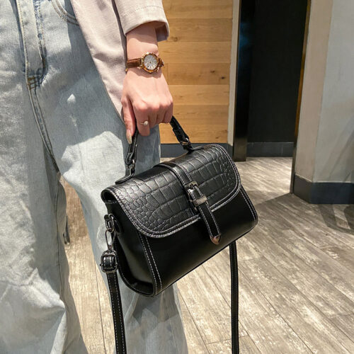 Bags, women's bags, 2024 new crossbody bags, trendy lines, fashionable and versatile shoulder bags, women's atmospheric hand-held small square bags - Image 2