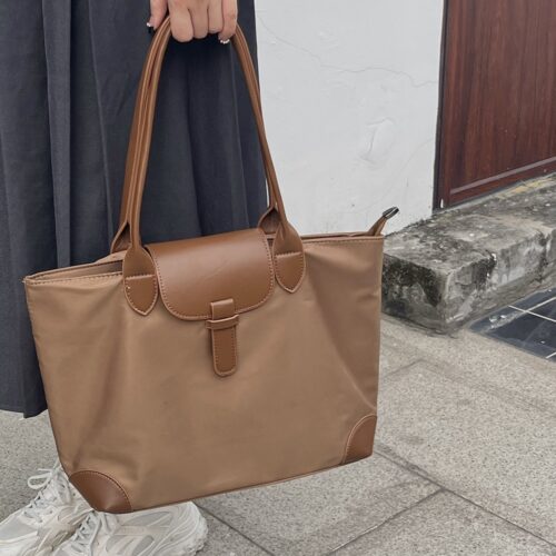 Factory large capacity bag women's morning eight commuting practical lightweight nylon tote bag versatile dumpling bag shoulder bag tide - Image 2