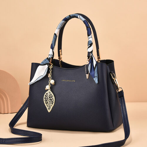 Bag Bag Women's Bag Bridal Bag Temperament Large Capacity Handbag Women's 2025 New Fashion One Shoulder Red Crossbody Bag Tide - Image 3