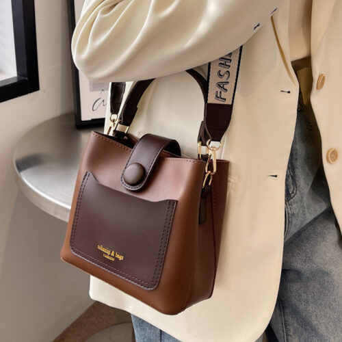 This year's popular bags, 2025 new trendy spring fashion hand-carried shoulder bags, cross-body versatile retro bucket bags - Image 2